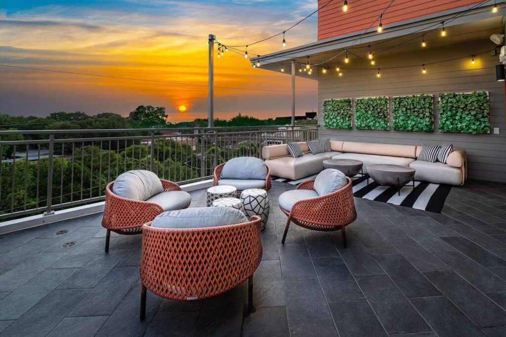 connect-decatur-decatur-ga-sky-lounge